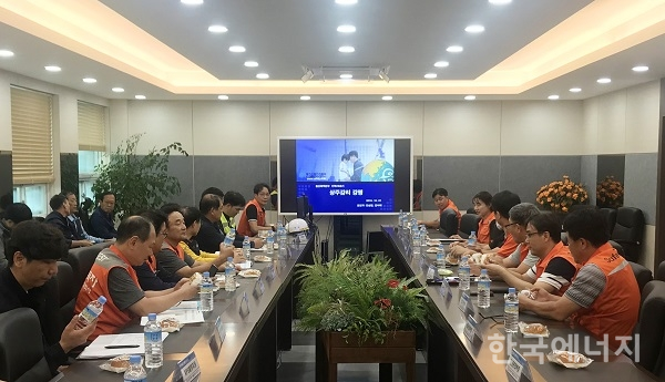 한국동서발전은 지난달 31일 고용노동부와 한국산업안전보건공단에서 시행한 안전보건 공생협력 프로그램 운영기관 평가에서 4개 사업소가 우수 등급을 획득했다.