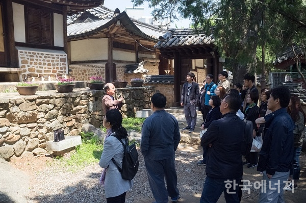 한국에너지기술평가원은 4일 광명시에 위치한 오리서원에서 제공하는 공직자 청렴인성교육 프로그램을 진행했다.