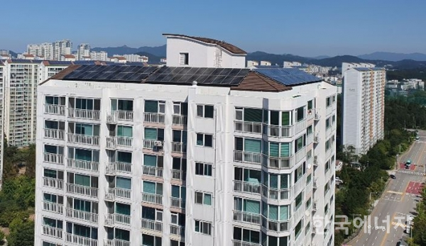 해줌에서 설치한 아파트 옥상 태양광 설비